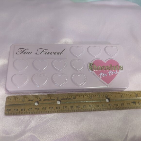 Too Faced Chocolate Bon Bons Eyeshadow Collection - Picture 2 of 16